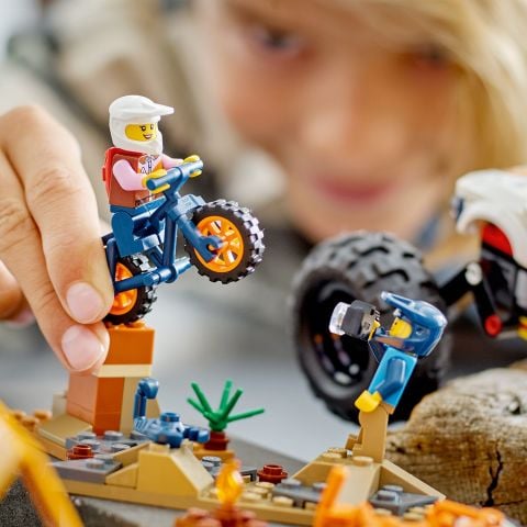 LEGO® City 4x4 Arazi Aracı Maceraları 60387 Oyuncak Yapım Seti (252 Parça)