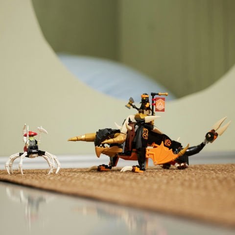 LEGO® NINJAGO® Cole’un Toprak Ejderhası EVO 71782 Oyuncak Yapım Seti (285 Parça)