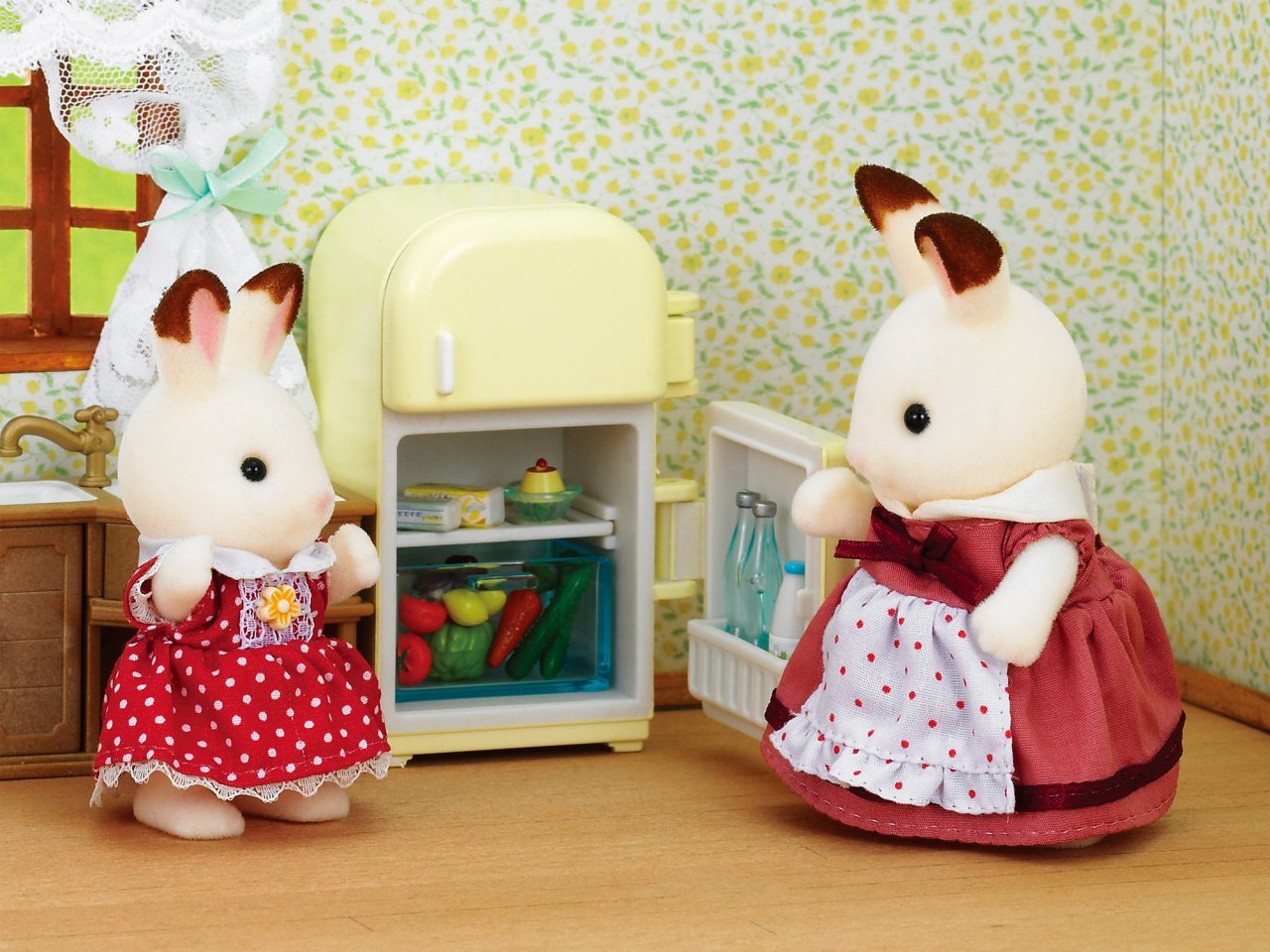Sylvanian Families Çikolata Kulaklı Anne Buzdolabı Set