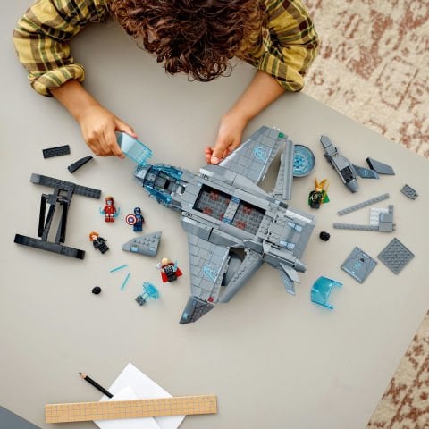 LEGO® Marvel Avengers Quinjeti 76248 Oyuncak Yapım Seti