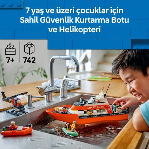 LEGO® City Sahil Güvenlik Kurtarma Botu ve Helikopteri 60504