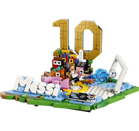 LEGO® Editions Lionel Messi – Unutulmaz Futbol Anları 43011