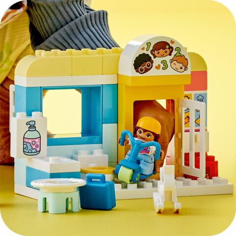 LEGO® DUPLO® Kasabası Kreşte Hayat