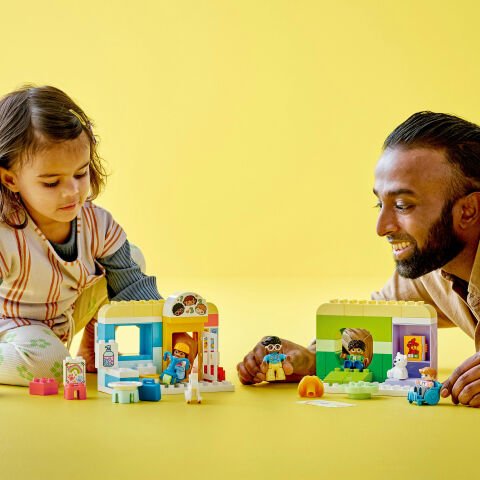 LEGO® DUPLO® Kasabası Kreşte Hayat