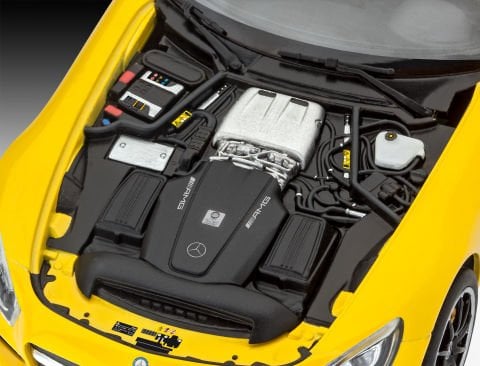 Revell Mercedes AMG-7028