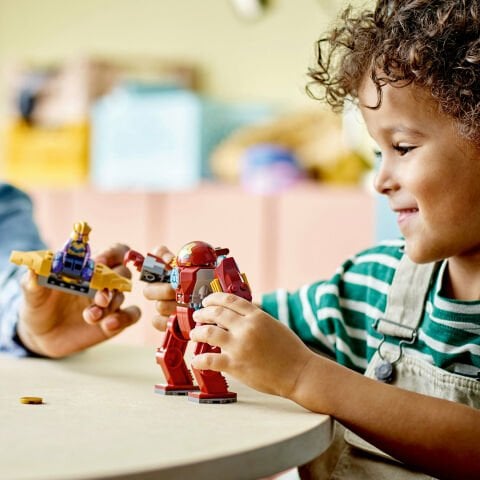 LEGO® Marvel Iron Man Hulkbuster Thanos'a Karşı