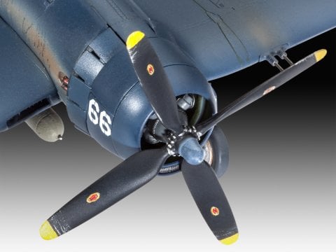 Revell F4U-4 Corsair-3955