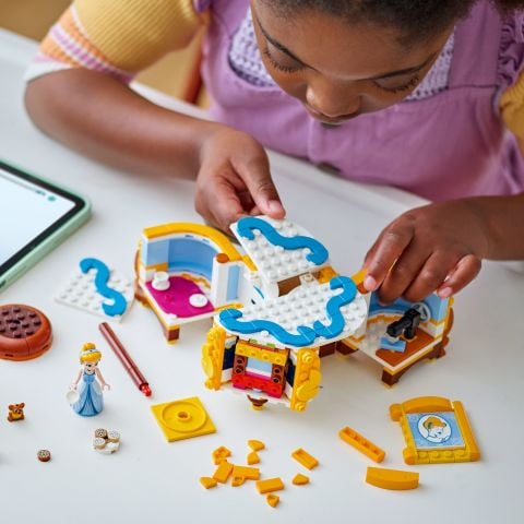 LEGO® Sindirella'nın Elbisesi 43266