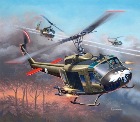 Revell Bell UH-1H Gunship-4983
