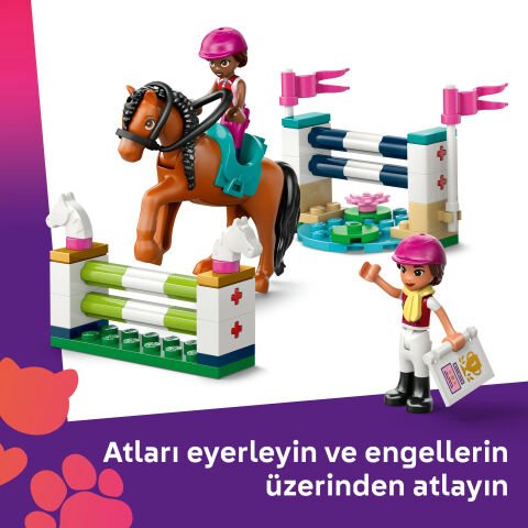 LEGO® Friends At Ahırı ve Binicilik Akademisi 42688
