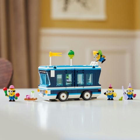 LEGO® Despicable Me 4 Minyonların Müzikli Parti Otobüsü 75581
