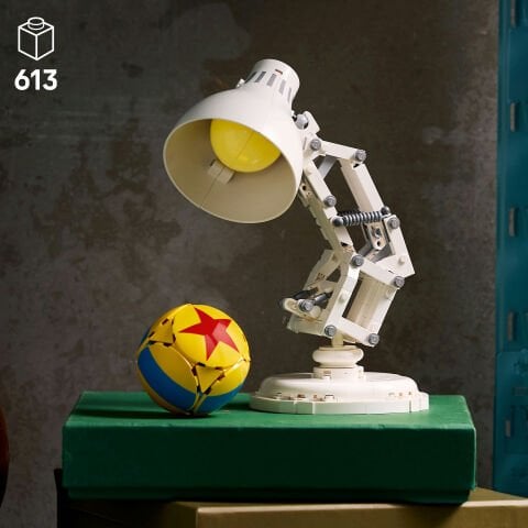 LEGO® Ideas | Disney Pixar Luxo Jr. İnşa Edilebilen Sergileme Modeli 21357